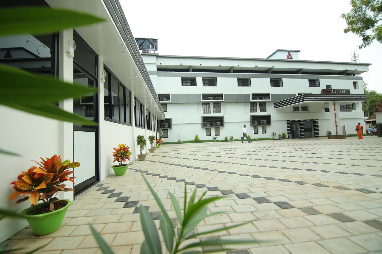 Hotel A J Park Alappuzha Exterior foto