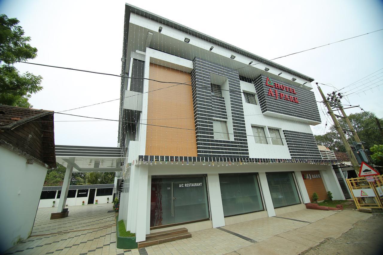 Hotel A J Park Alappuzha Exterior foto