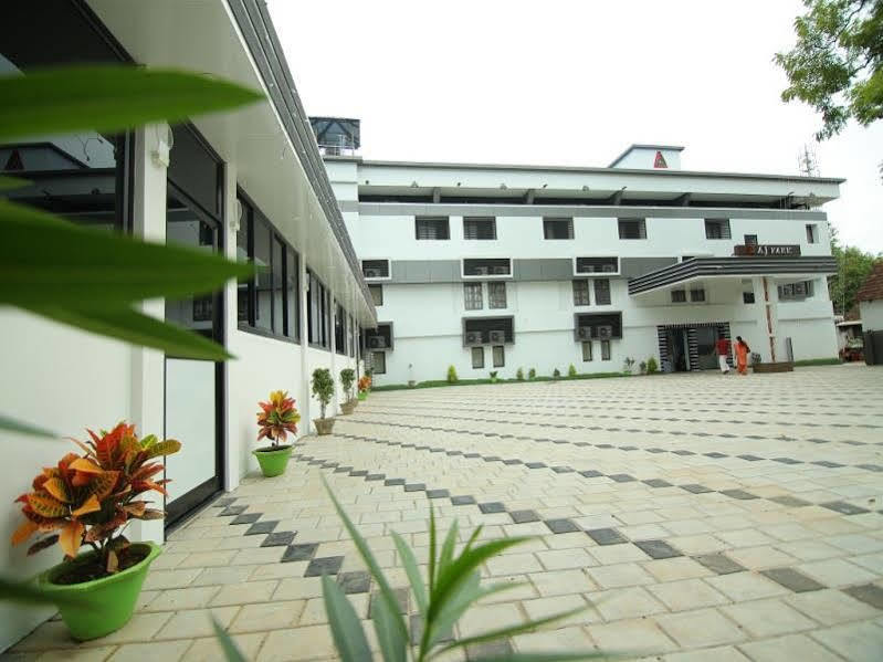 Hotel A J Park Alappuzha Exterior foto